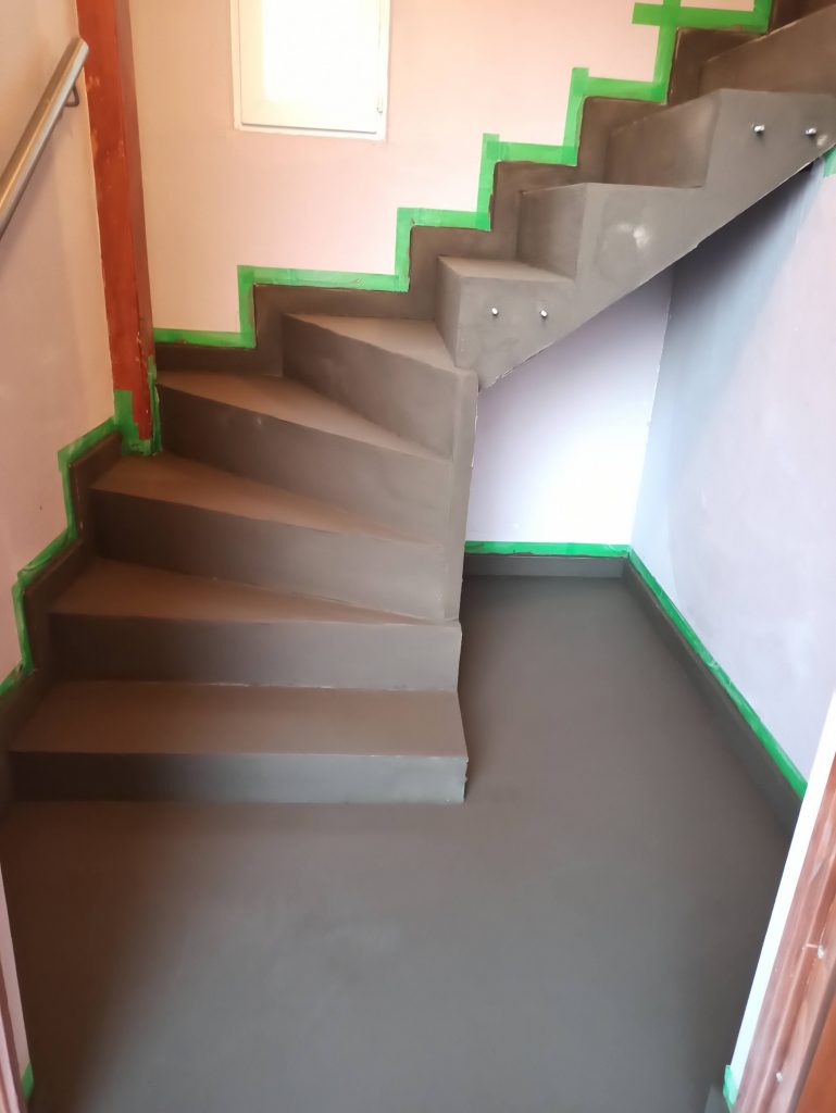 Escalier Effet Beton Cire Sur Strasbourg1 769x1024